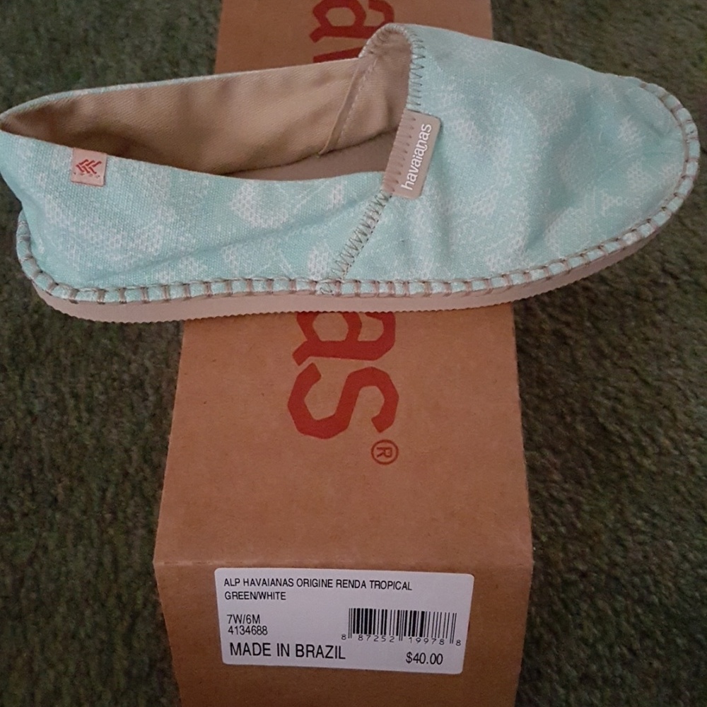 Havaianas  brand new SLIP on